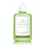Aura-Soma pomander P09 Olivový zelený je esence na bázi vůně. Esence je v plastové lahvičce ve verzi 25ml. Na obalu je značka Aura-Soma a nápis "Olive green" .